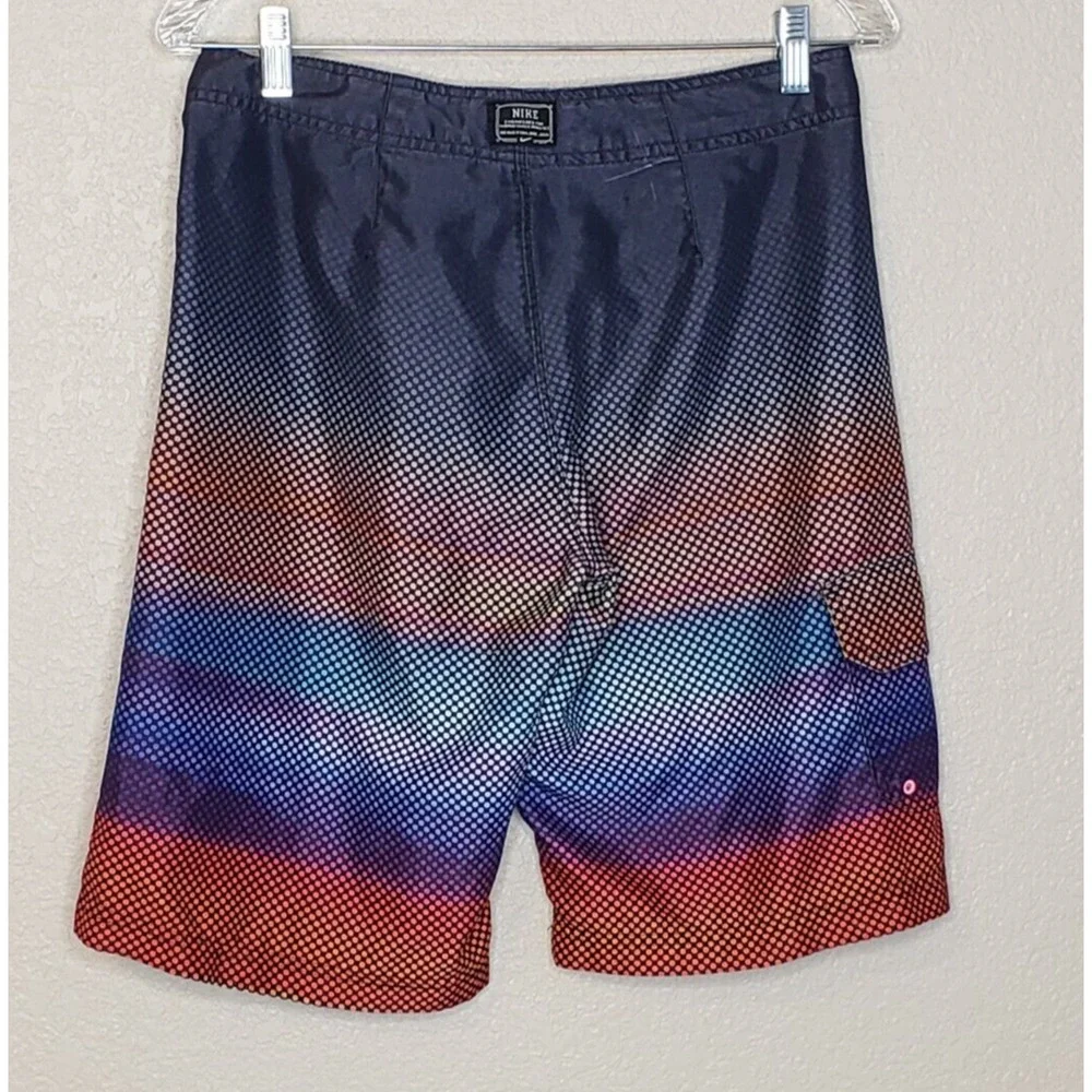 Nike Boys‎ Swimsuit Size 18 Regular (Waist 29”) Multicolor Swim Trunks